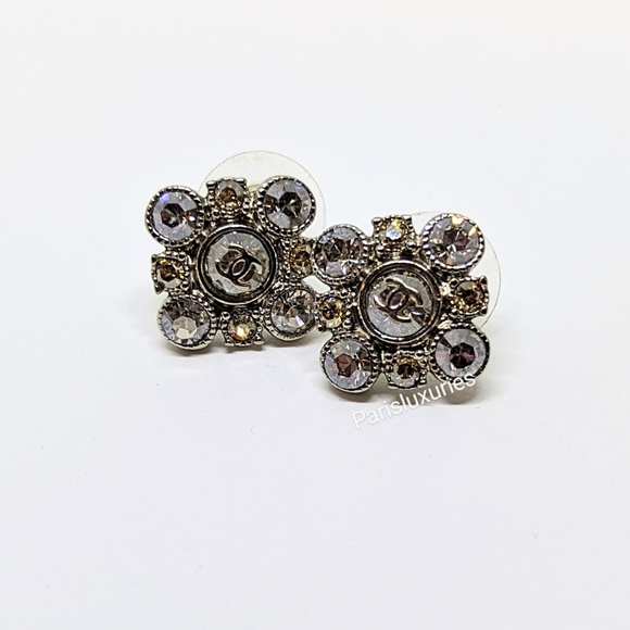 CHANEL Cluster Argyle Champagne Diamond Square Pierced Earrings - Picture 5 of 14